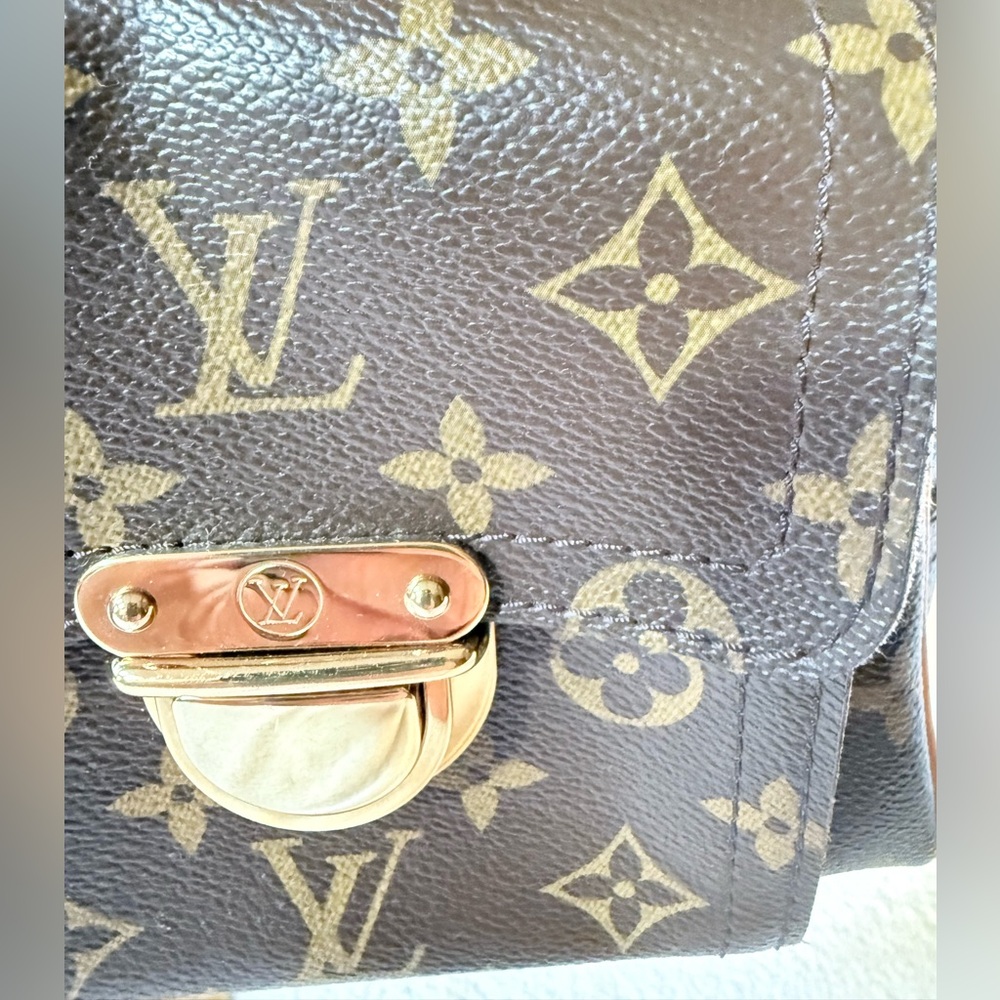 Louis Vuitton Monogram PM Manhattan Handbag - Picture 5 of 13